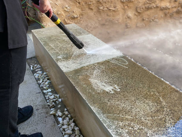 Best Pressure Washing Siding  in Wellington, UT